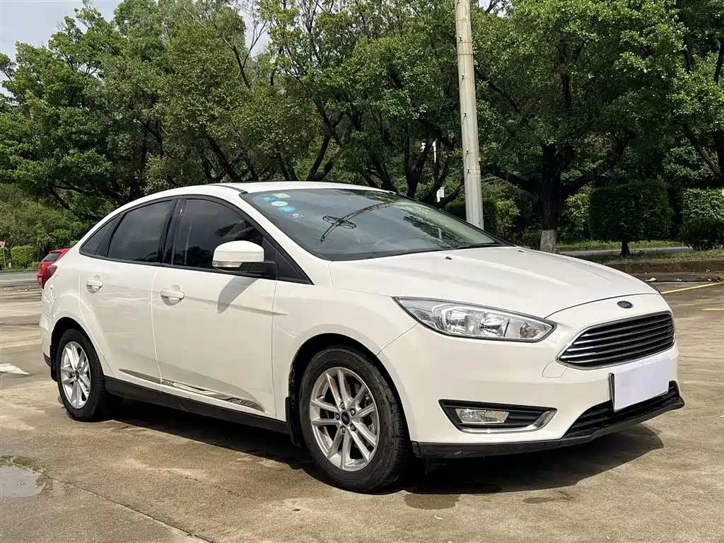 Focus Sedan 1.6 L Auto Style