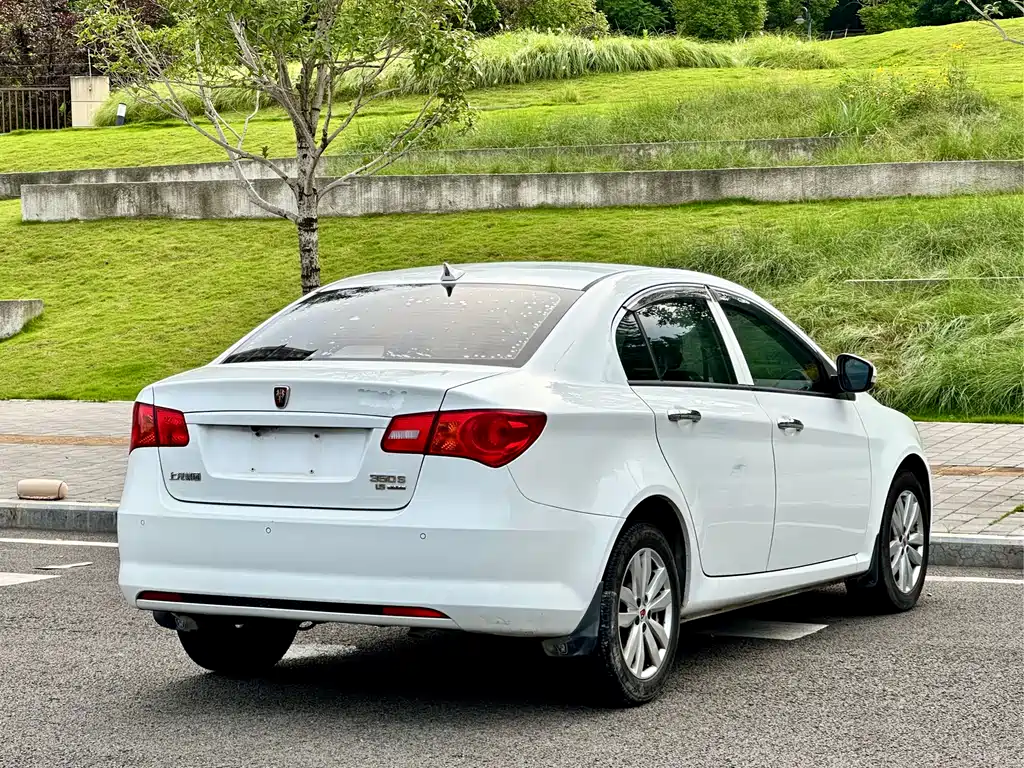 Roewe 350 1.5 L Auto Luxury Sunroof