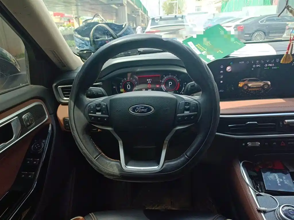 Explorer EcoBoost 285 4 WD Titanium 7-seat