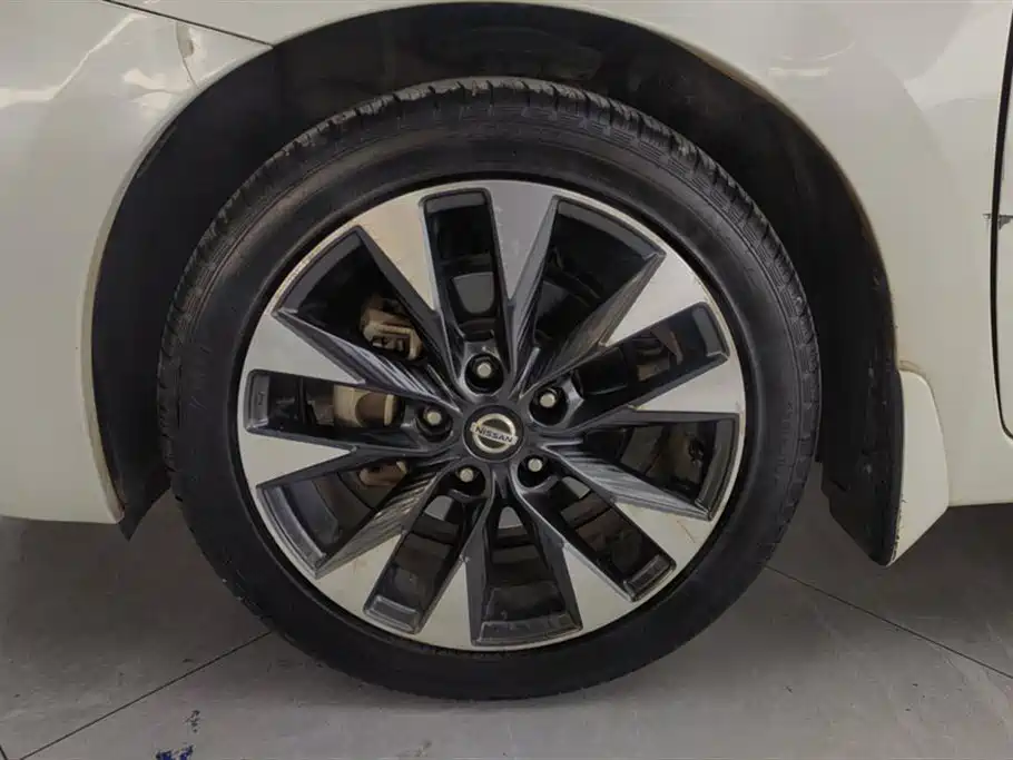 Lannia 1.6 L CVT Connected Smart Cool CN-VI