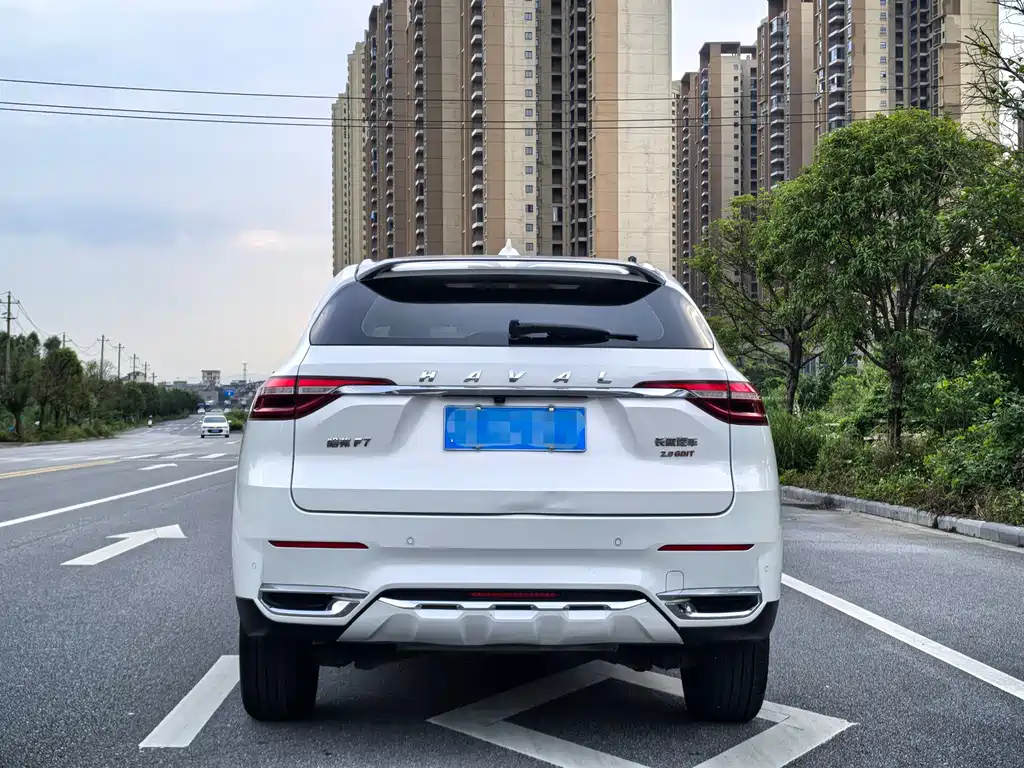 Haval F7 2.0 T 2 WD i