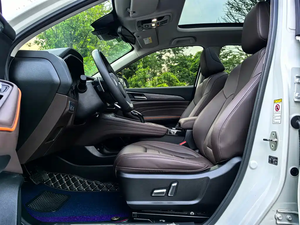 Haval F7 2.0 T 2 WD i