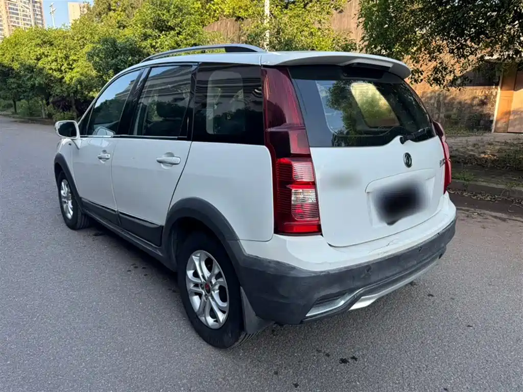 Jingyi X3 1.5 L Manual Comfort