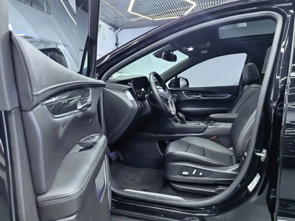 Cadillac XT5 Facelift 28 T Luxury