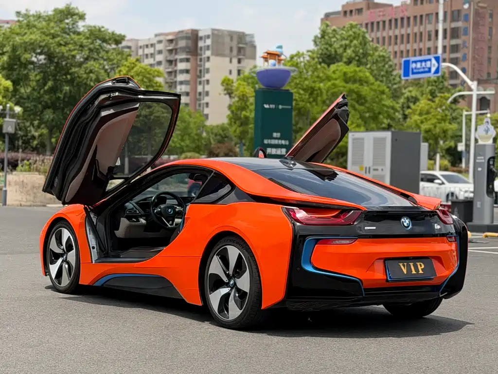 BMW i8 Standard