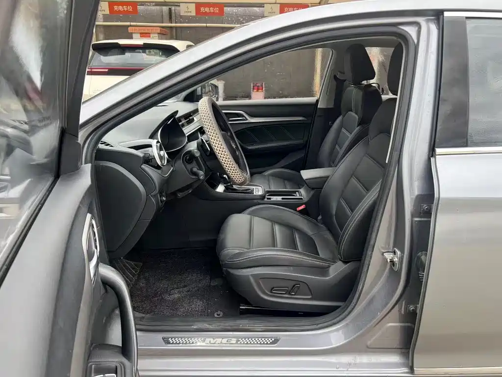 MG6 20 T Auto Sport