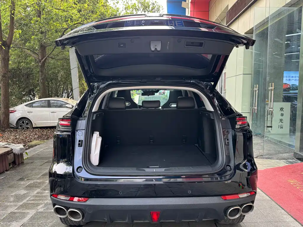 Changan UNI-K 2.0 T 2 WD Joy