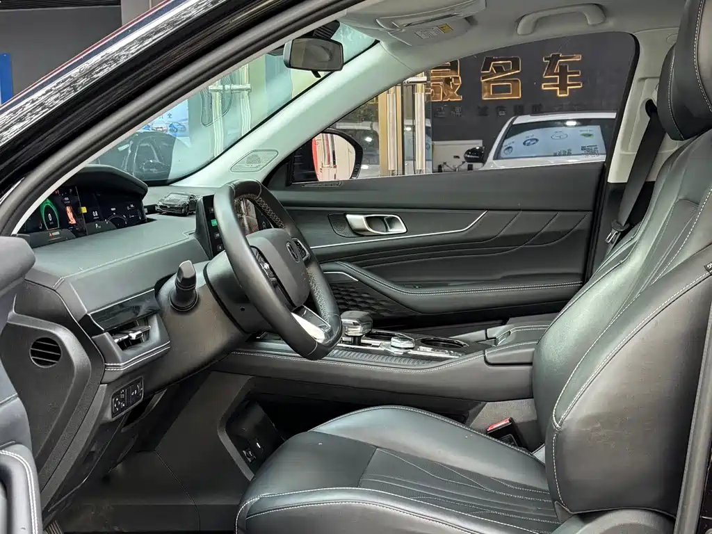 Changan UNI-K 2.0 T 2 WD Joy