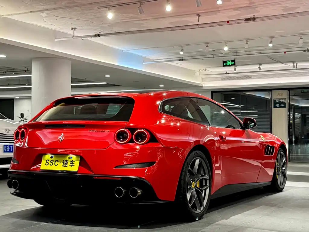 GTC4 Lusso 3.9 T V8