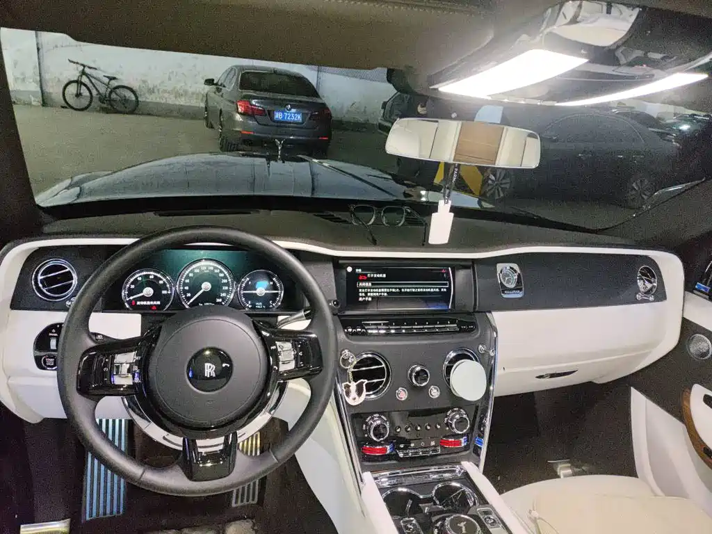 Cullinan 4-seat