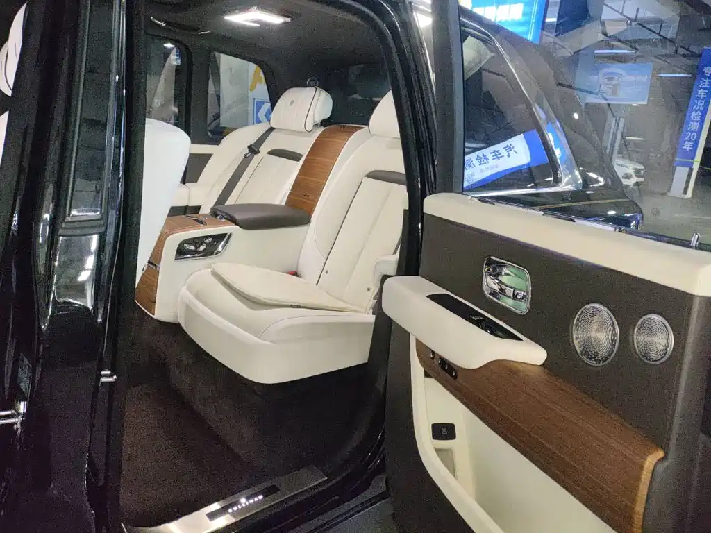 Cullinan 4-seat
