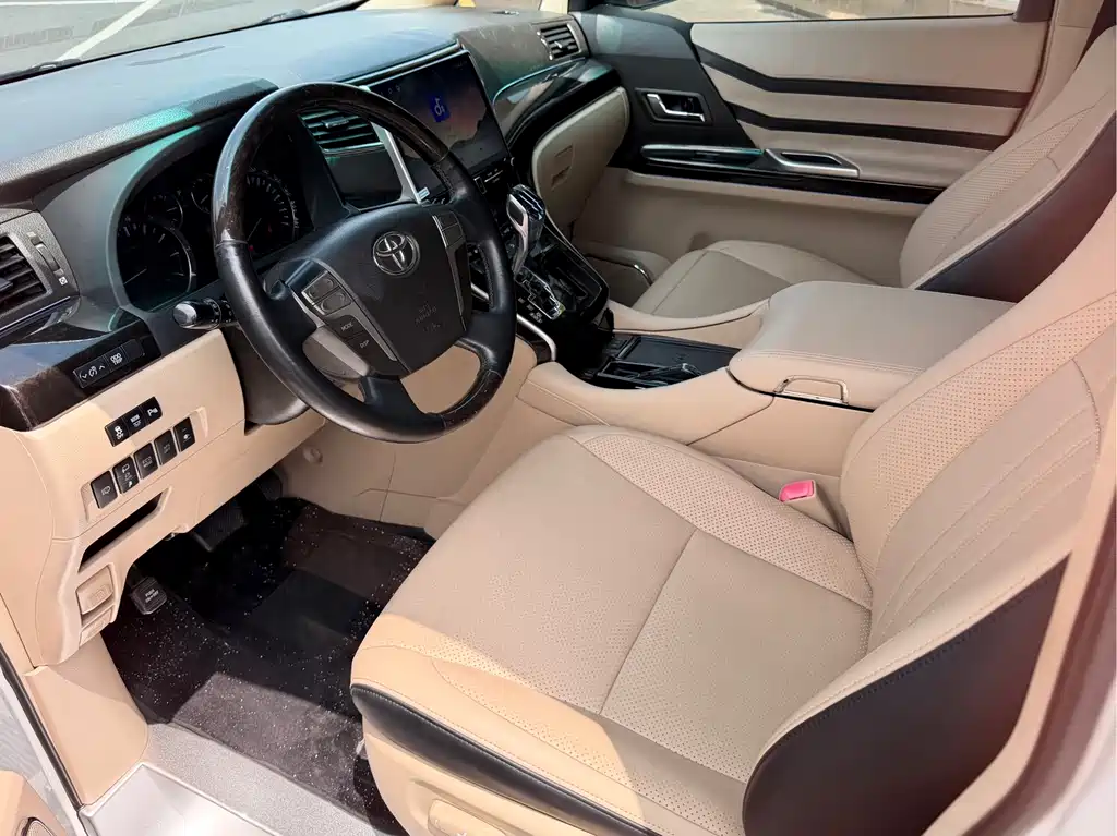 Alphard 3.5 L Luxury
