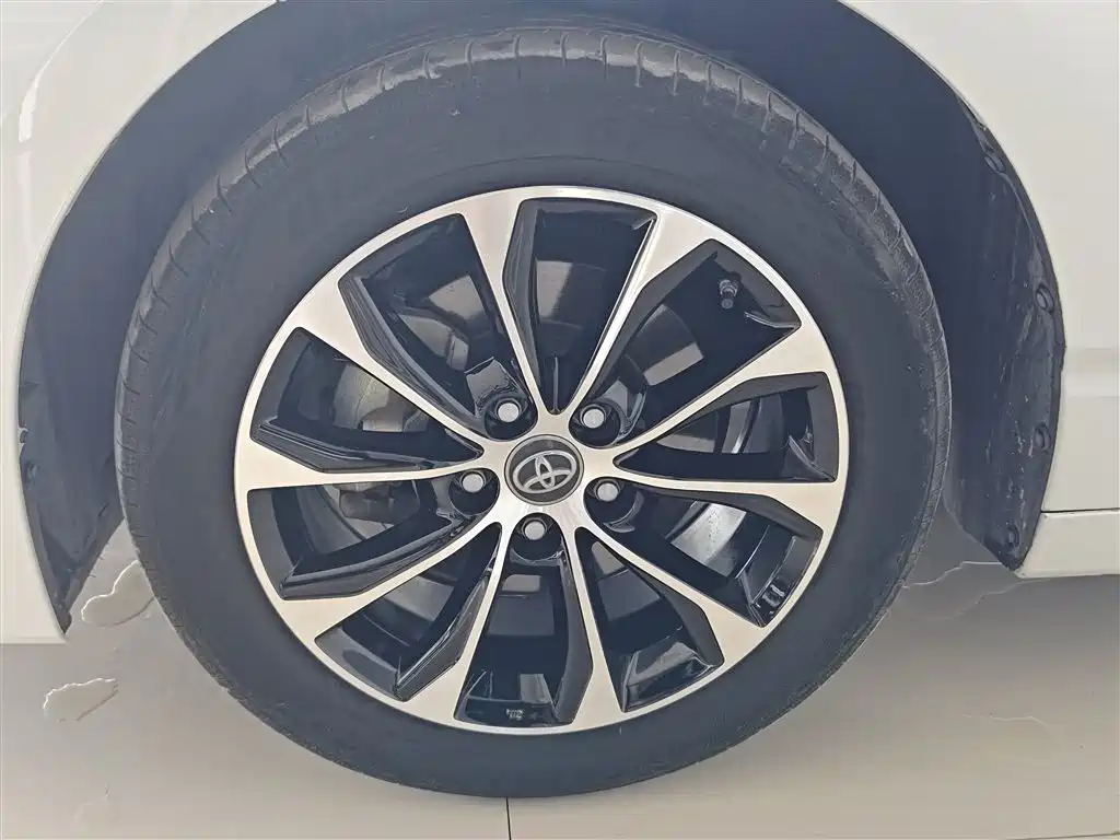 Avalon 2.0 L Luxury