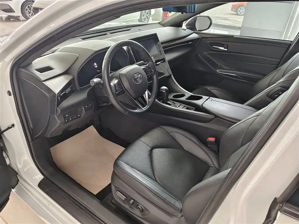 Avalon 2.0 L Luxury