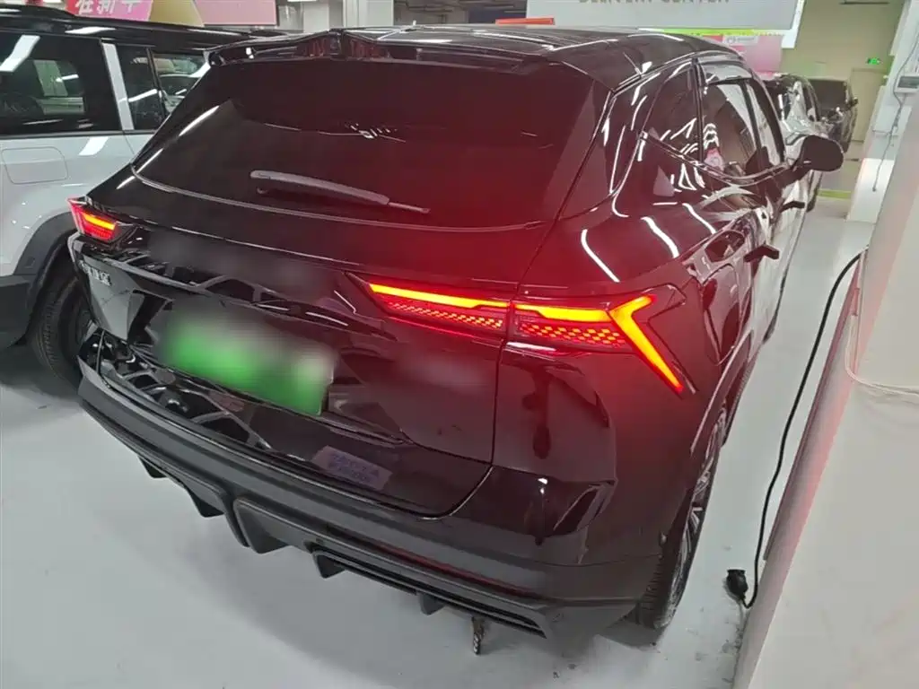 Jetour Dasheng i-DM 1.5 T DHT Lightning