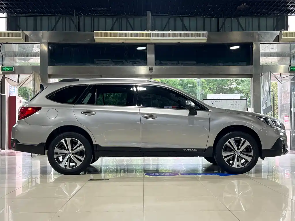Outback Facelift 2.5 i Sport Navigation EyeSight
