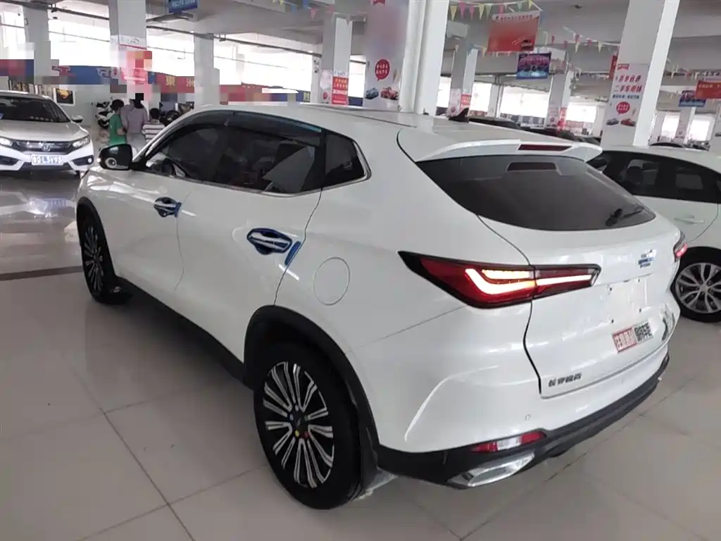 Changan Oshan X5 1.5 T DCT Distinguished