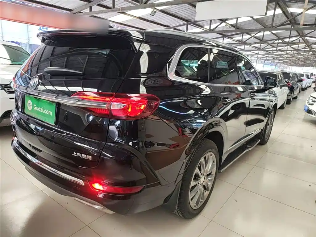 Enclave 652 T 2 WD Distinguished 7-seat