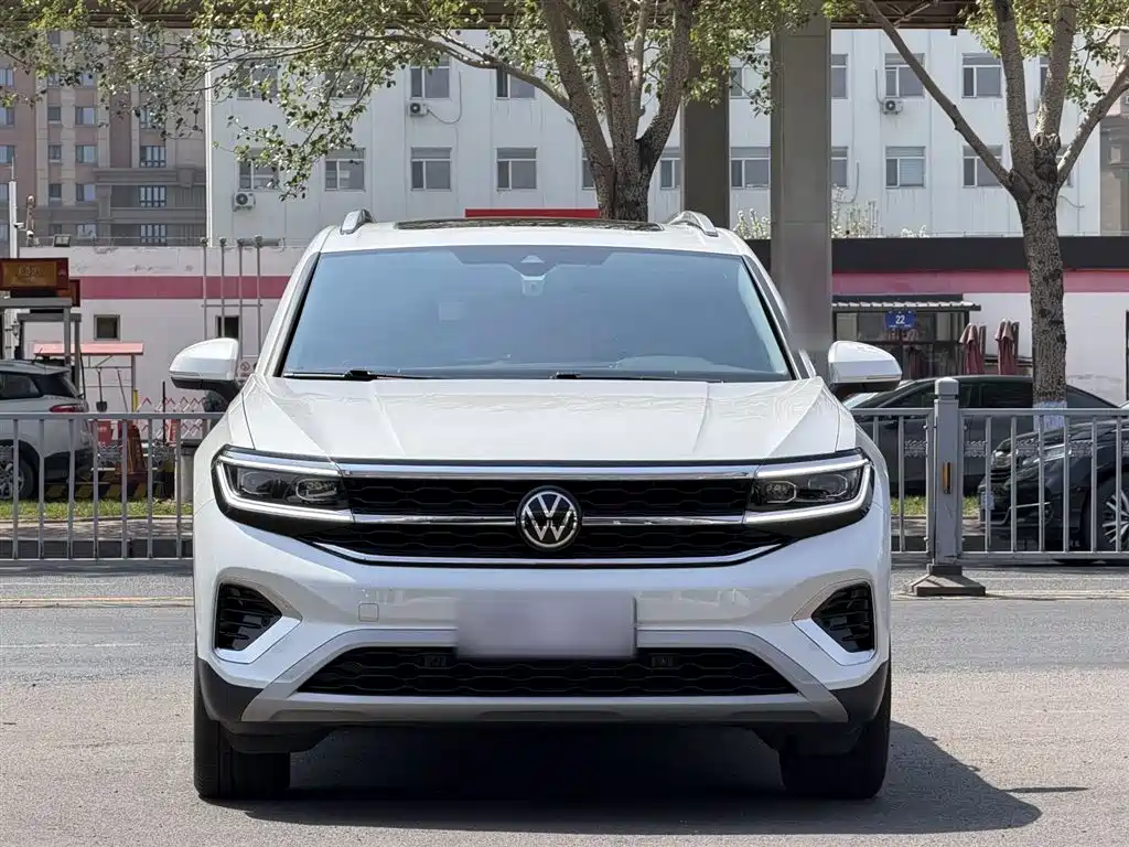 Talagon 380 TSI 4 WD Flagship Victory Realm 7-seat