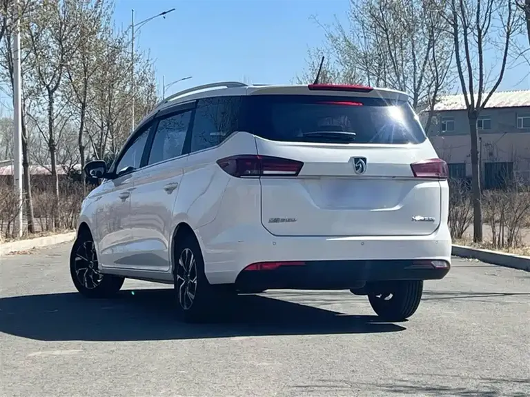 Baojun 360 1.5 L Auto Luxury CN-V