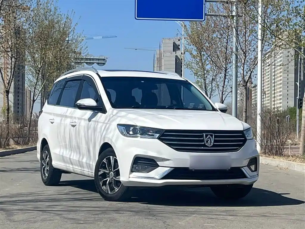 Baojun 360 1.5 L Auto Luxury CN-V