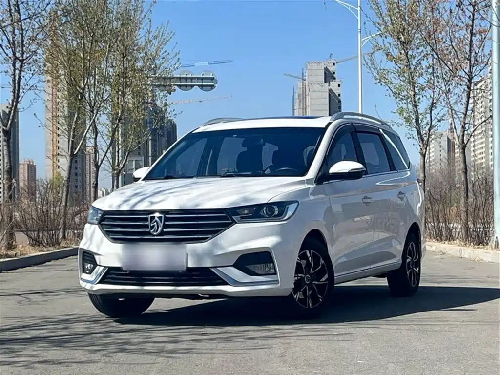 Baojun 360 1.5 L Auto Luxury CN-V