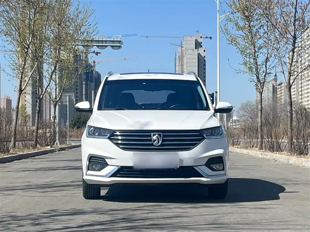 Baojun 360 1.5 L Auto Luxury CN-V