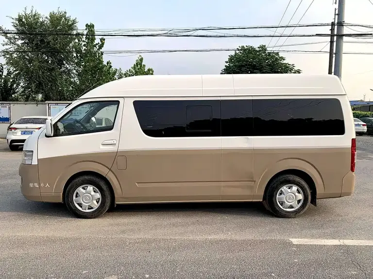 Foton Fengjing G7 2.0 L Business Travel LWB High Roof 4 Q20 M