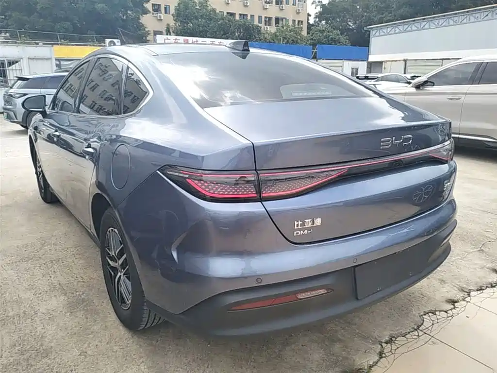 Seal 05 DM-i DM-i Smart Drive 120 KM Flagship