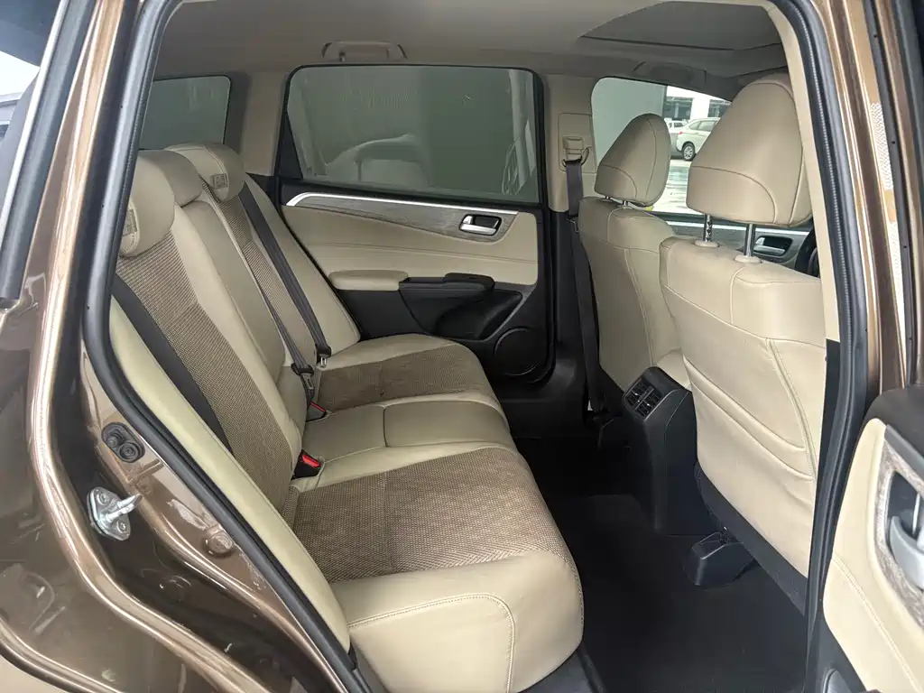 Jade 1.8 L Auto Comfort 5-seat