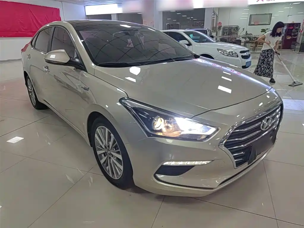 Mistra 1.6 T Auto Intelligent GLS CN-V