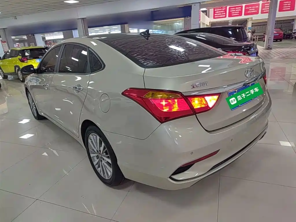 Mistra 1.6 T Auto Intelligent GLS CN-V