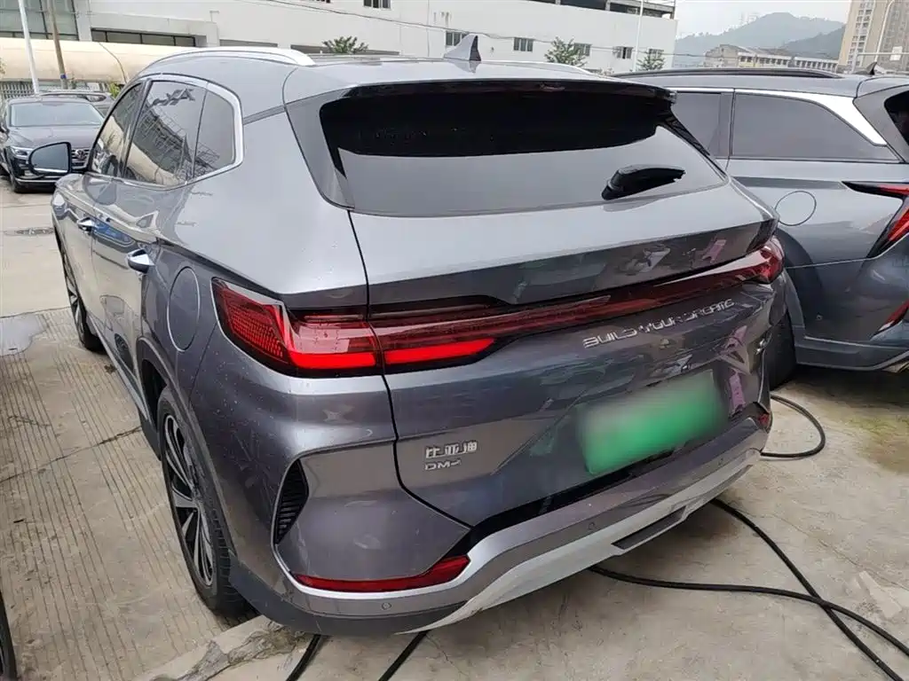 Song PLUS NEV Glory DM-i 110 km Flagship PLUS