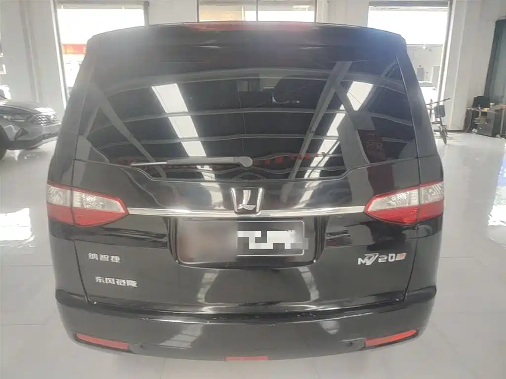 Luxgen 7 MPV 大7 MPV 2013款 2.0 T 豪华型