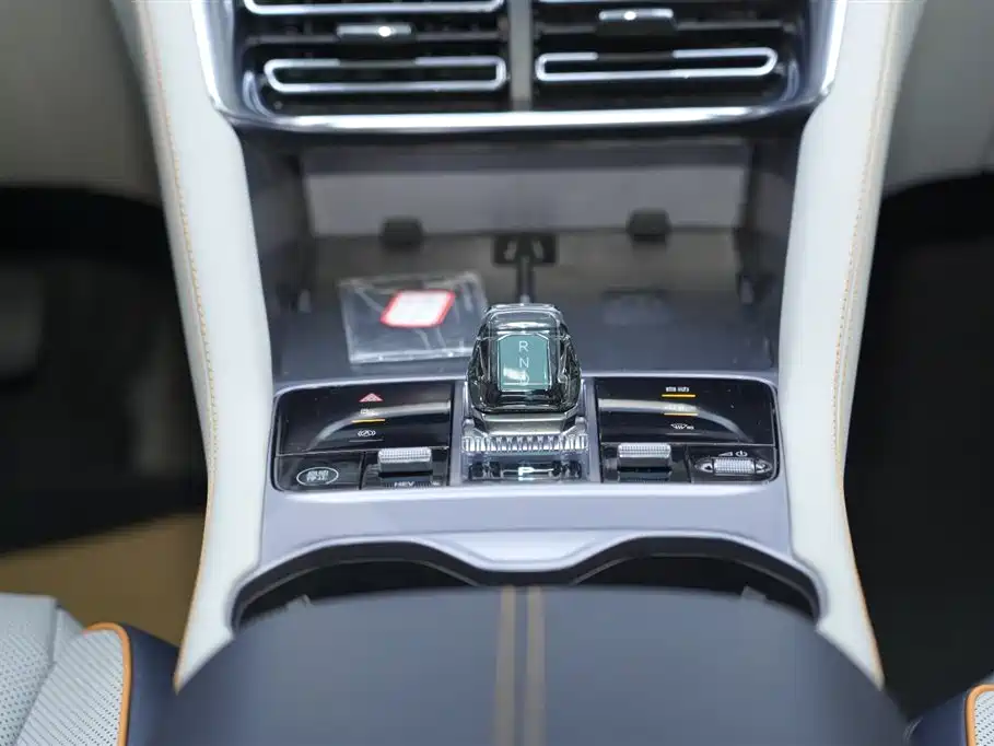 Song PLUS NEV Champion DM-i 150 KM Flagship PLUS
