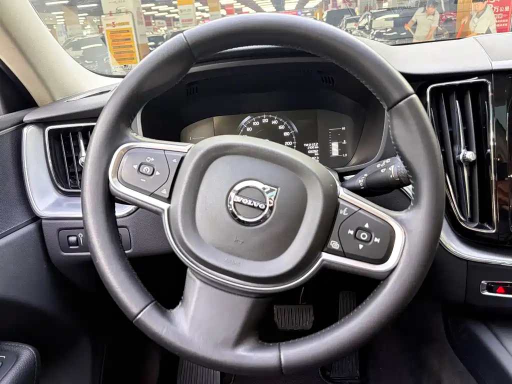 Volvo XC60 T5 4 WD Smart Ease