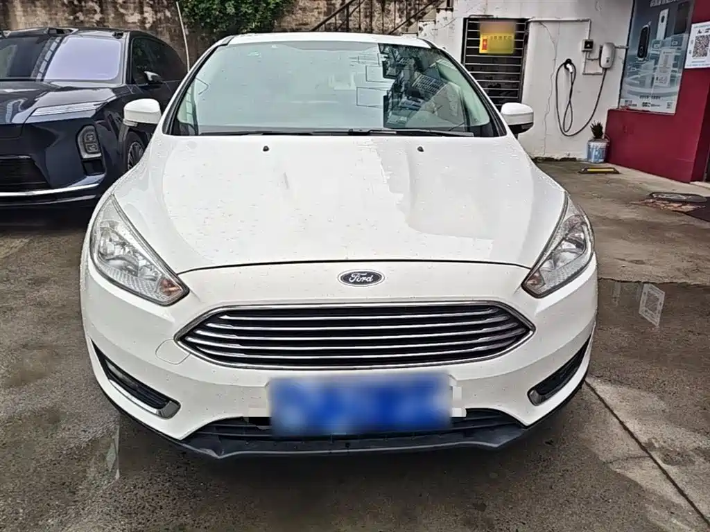 Focus Sedan 1.6 L Auto Style