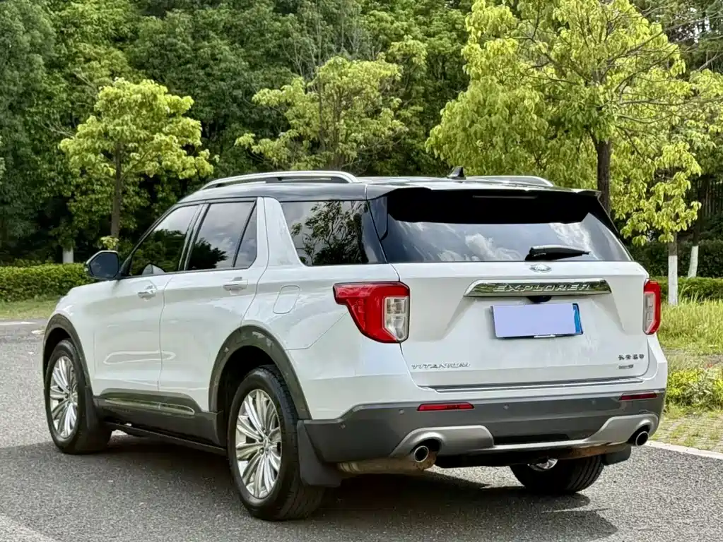 Explorer EcoBoost 285 4 WD Titanium 7-seat