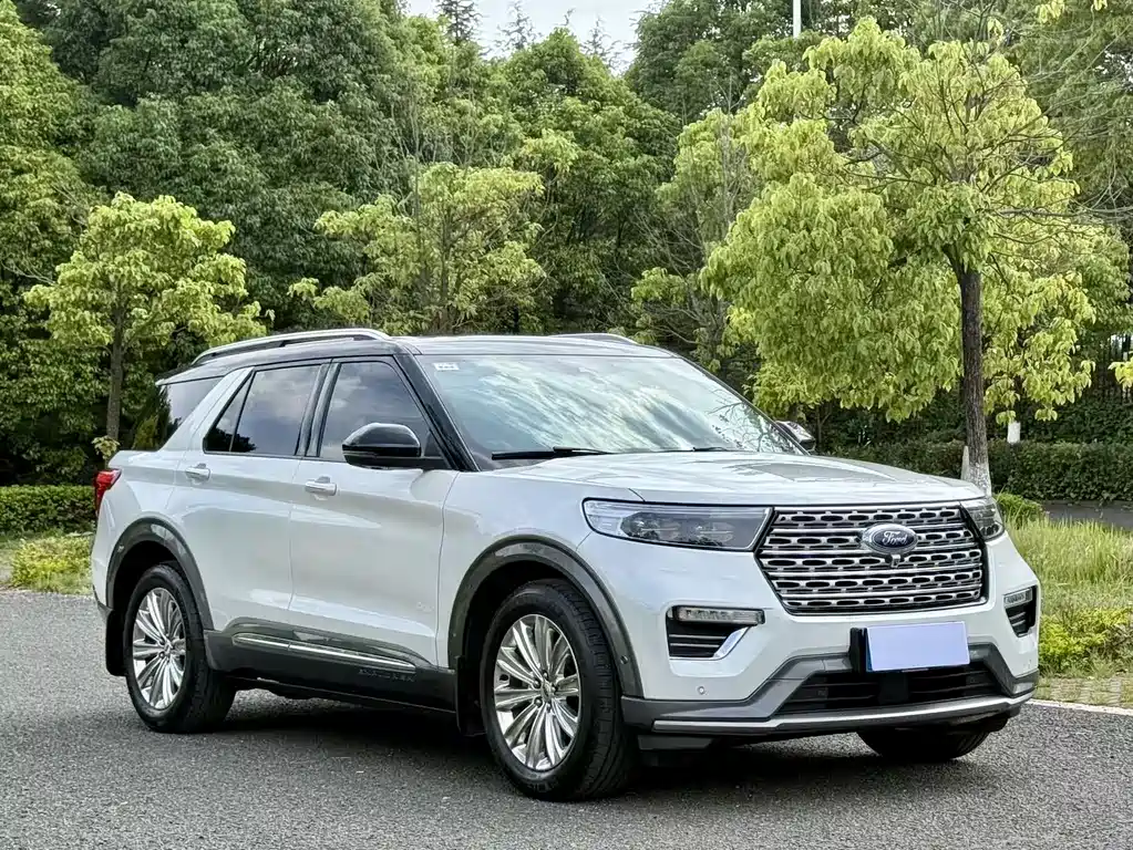 Explorer EcoBoost 285 4 WD Titanium 7-seat