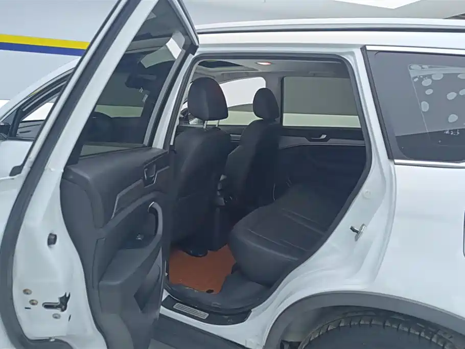 Haval H6 Red Label Sport 1.5 T Manual 2 WD Elite