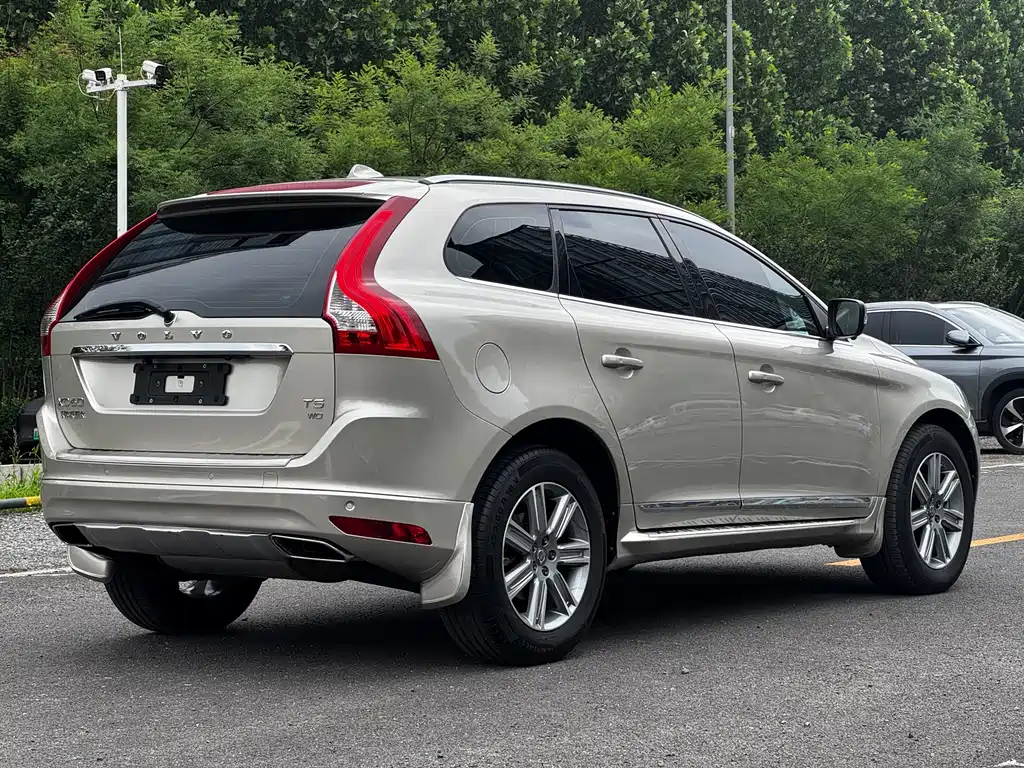 Volvo XC60 T5 AWD Smart Vision