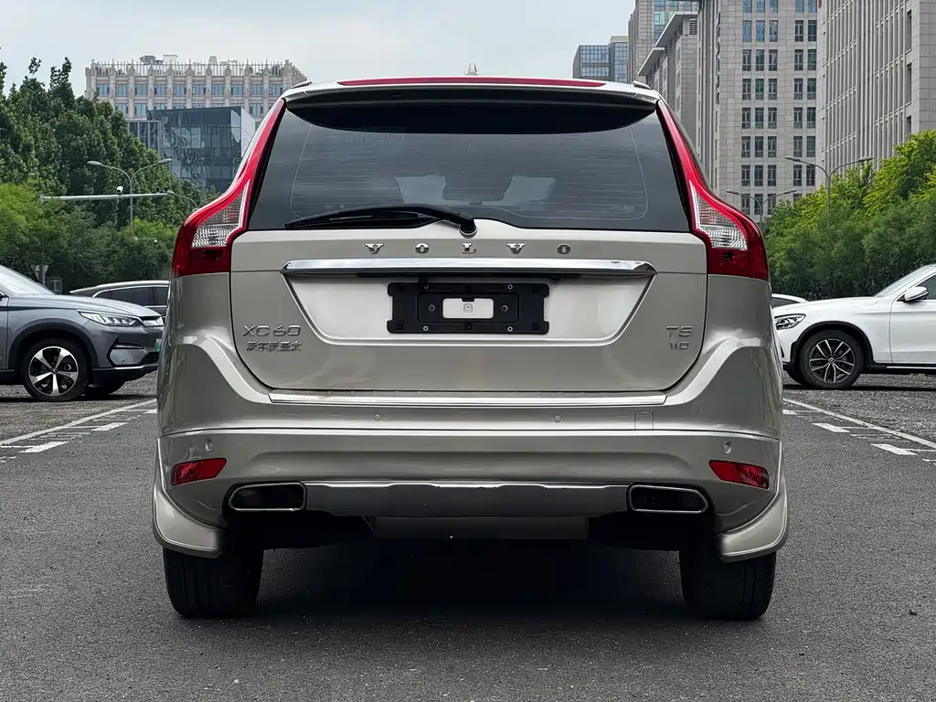 Volvo XC60 T5 AWD Smart Vision