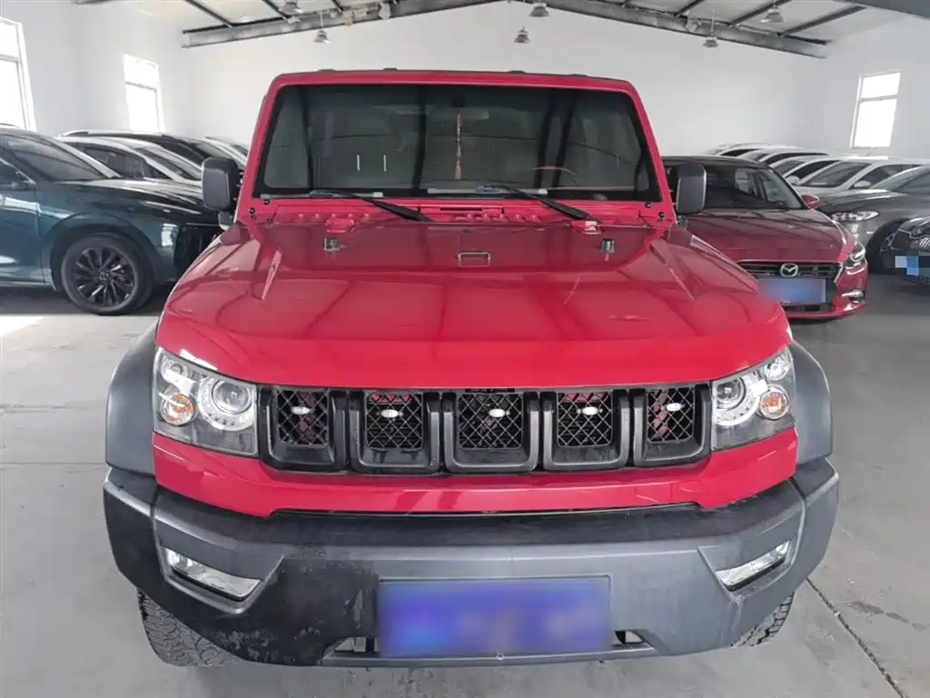BAIC BJ40 40 L 2.0 T Manual 4 WD Distinguished