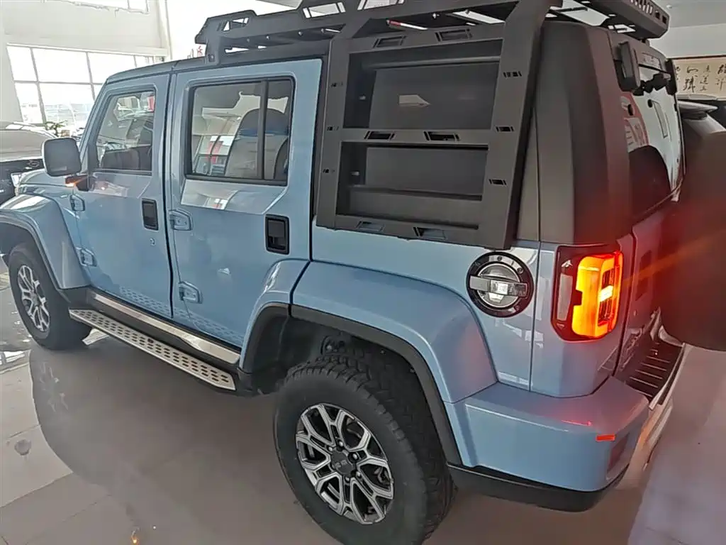 BAIC BJ40 2.0 T Auto 4 WD City Hunter Swordsman