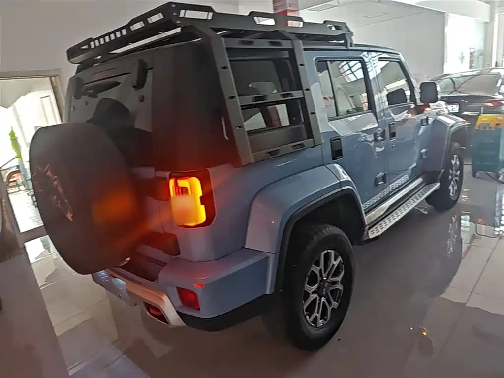 BAIC BJ40 2.0 T Auto 4 WD City Hunter Swordsman