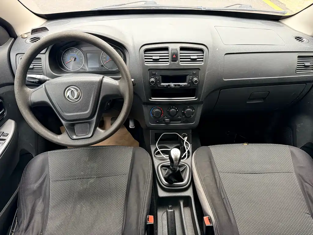 Fengguang 330 1.5 L Manual Utility II DK15