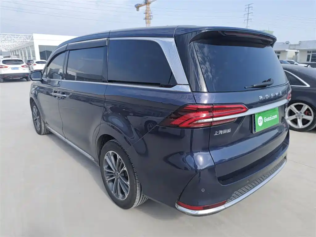 Roewe iMAX8 400 TGI Flagship