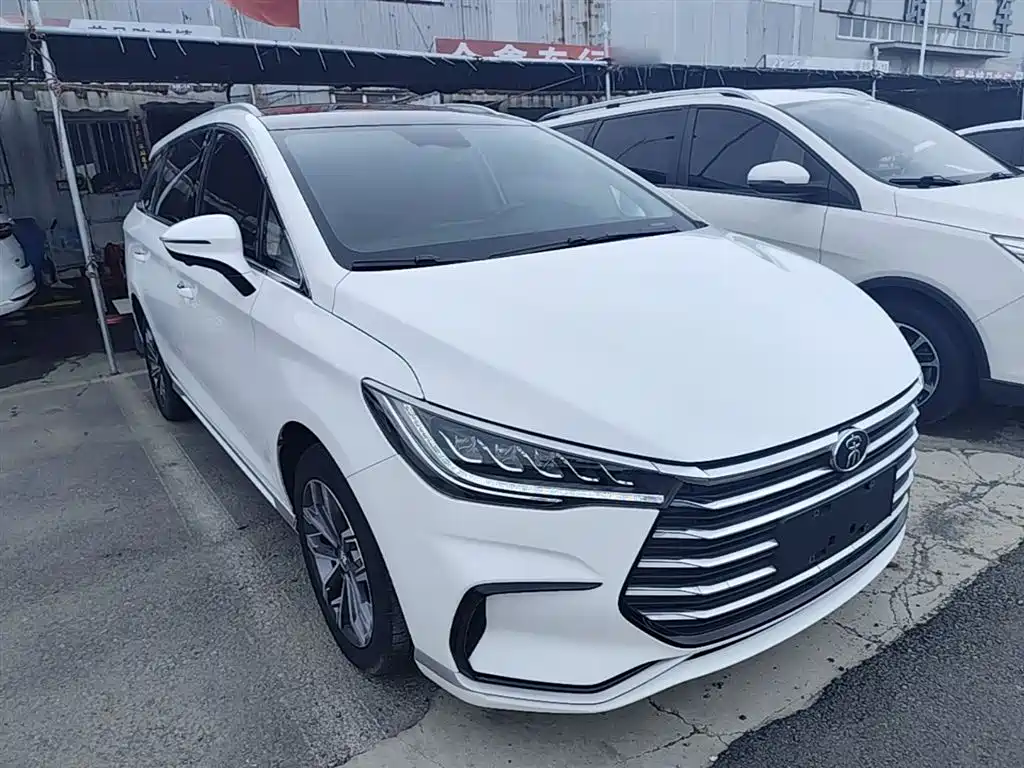 Song MAX Upgraded 1.5 T Auto Distinguished 7-seat