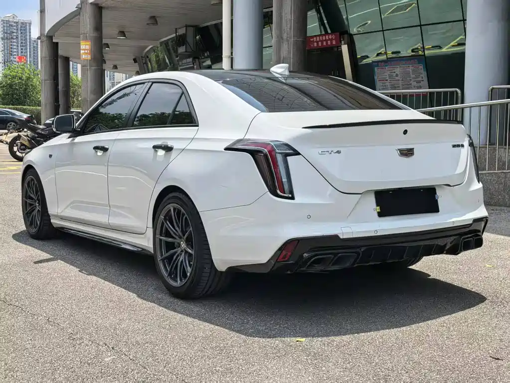 Cadillac CT4 28 T Elite