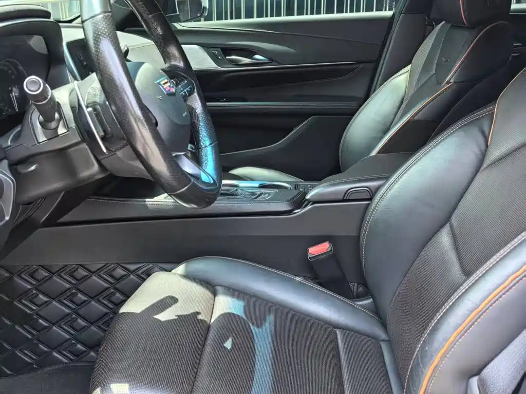 Cadillac CT4 28 T Elite
